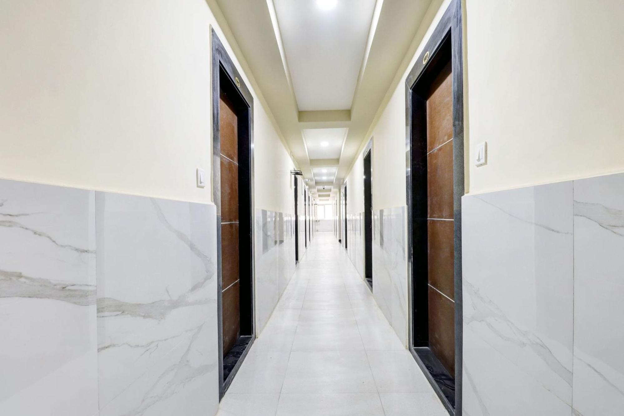 Super Hotel O Sri Harshitha Grand Near Zudio - Star Bazaar, Kundalhalli Gate Bengaluru Kültér fotó