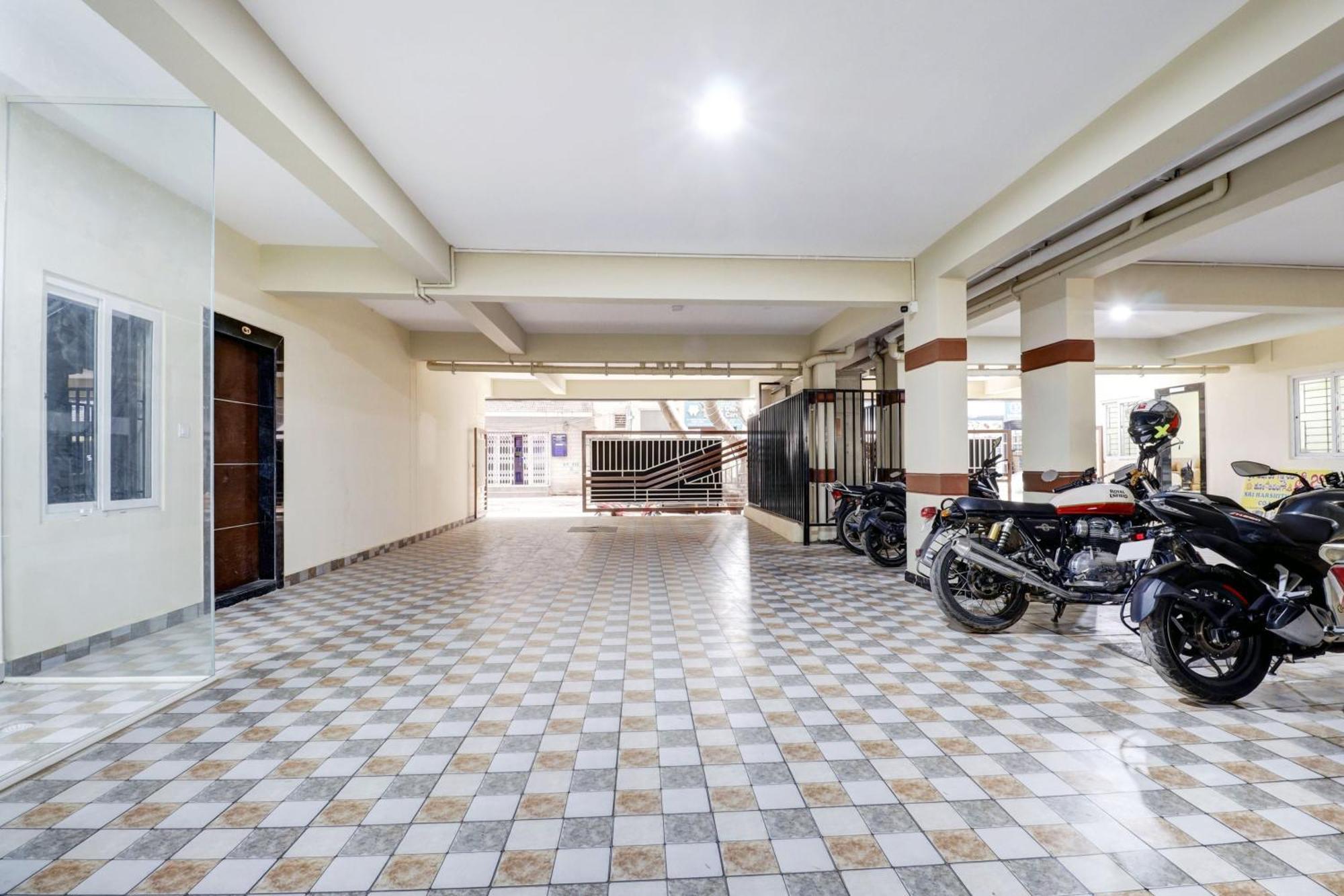 Super Hotel O Sri Harshitha Grand Near Zudio - Star Bazaar, Kundalhalli Gate Bengaluru Kültér fotó